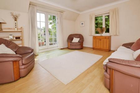 2 bedroom Flat to let in Trinity Way, Edinburgh, EH5