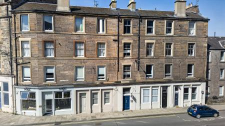 3 2f1 Meadowbank, Edinburgh, EH8 8JE