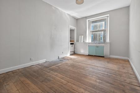 1 bedroom Flat for sale in 3 2f1 Meadowbank, Edinburgh, EH8 8JE