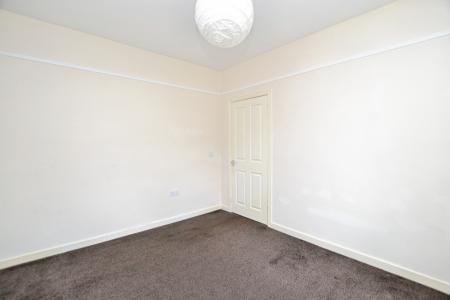 2 bedroom Flat to let in Easter Drylaw View, Edinburgh, EH4