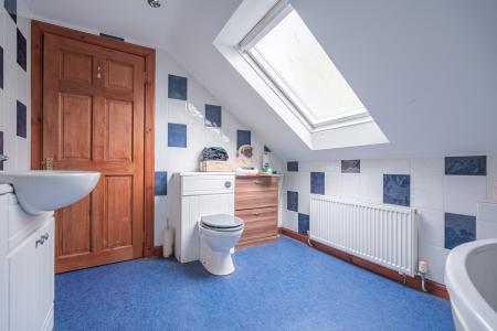 3 bedroom Maisonette for sale in 47 Bountrees, Jedburgh, TD8 6EY