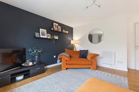 2 bedroom Flat for sale in 135 Queens Crescent, Livingston, EH54 8EJ