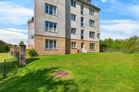 135 Queens Crescent, Livingston, EH54 8EJ