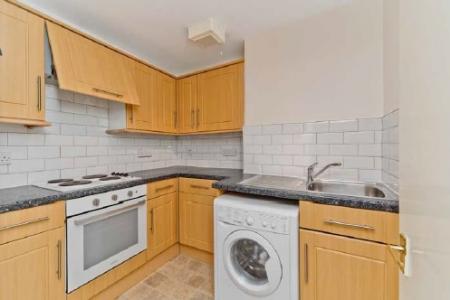 4 bedroom Flat to let in Dalkeith Road, Edinburgh, EH16