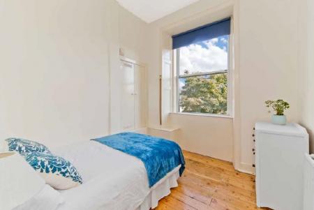 4 bedroom Flat to let in Dalkeith Road, Edinburgh, EH16