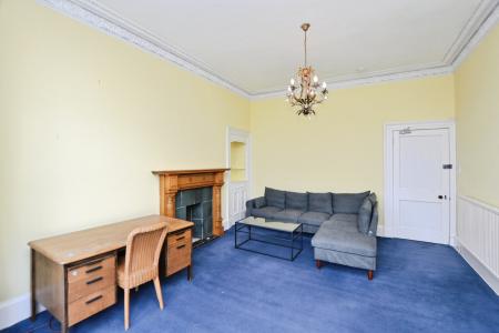 3 bedroom Flat to let in Blackford Avenue, Edinburgh, EH9