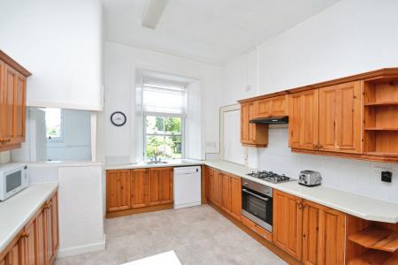3 bedroom Flat to let in Blackford Avenue, Edinburgh, EH9