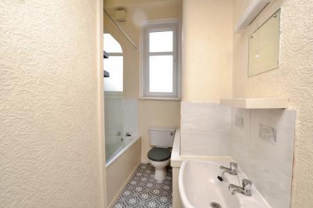 3 bedroom Flat to let in Blackford Avenue, Edinburgh, EH9