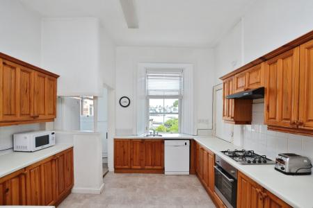 3 bedroom Flat to let in Blackford Avenue, Edinburgh, EH9