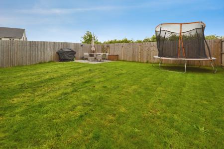 4 bedroom Detached house to let in Blair Road, Calderwood, Livingston, EH53