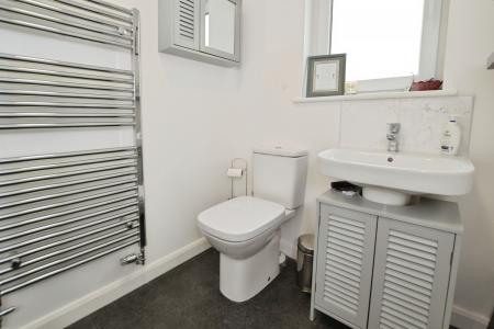 4 bedroom Detached house to let in Blair Road, Calderwood, Livingston, EH53
