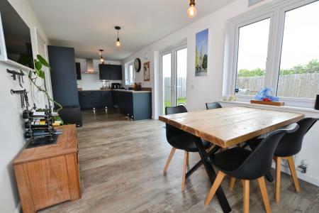 4 bedroom Detached house to let in Blair Road, Calderwood, Livingston, EH53