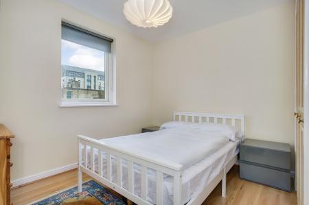 2 bedroom Flat to let in Dicksonfield, Edinburgh, EH7