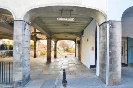 2 bedroom Flat to let in Chessels Court, Holyrood, Edinburgh, EH8
