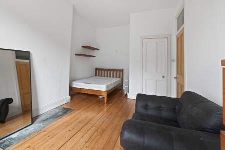 1 bedroom Flat for sale in Wellington Street, Hillside, Edinburgh, EH7
