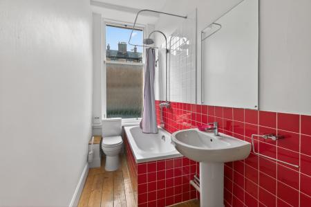 1 bedroom Flat for sale in Wellington Street, Hillside, Edinburgh, EH7