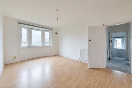 2 bedroom Flat for sale in 71 Crewe Crescent, Edinburgh, EH5 2JR