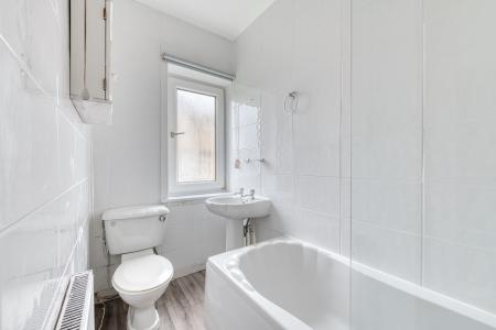 2 bedroom Flat for sale in 71 Crewe Crescent, Edinburgh, EH5 2JR