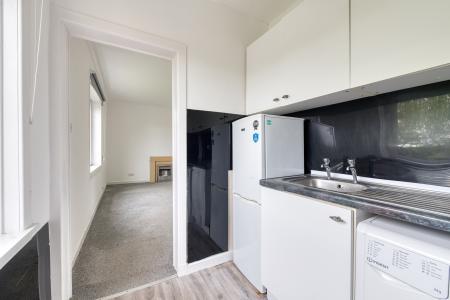 2 bedroom Flat for sale in 71 Crewe Crescent, Edinburgh, EH5 2JR