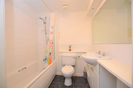 2 bedroom Flat to let in Inglis Green Gait, Edinburgh, EH14