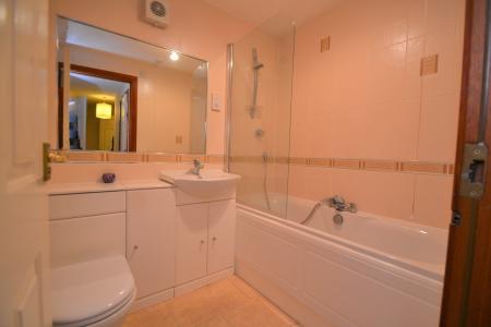 2 bedroom Flat to let in Lanark Road, Edinburgh, EH14