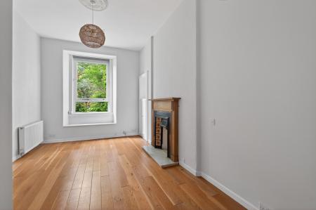 2 bedroom Flat for sale in 17, flat 1, Dean Park Street, Edinburgh, EH4 1JS
