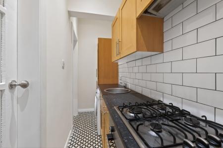 2 bedroom Flat for sale in 17, flat 1, Dean Park Street, Edinburgh, EH4 1JS