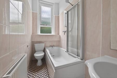 2 bedroom Flat for sale in 17, flat 1, Dean Park Street, Edinburgh, EH4 1JS