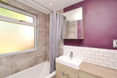 2 bedroom Flat to let in Corbiehill Terrace, Edinburgh, EH4