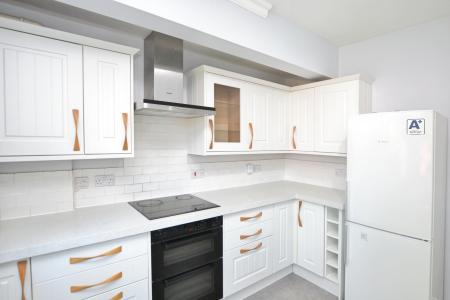 2 bedroom Flat to let in Corbiehill Terrace, Edinburgh, EH4