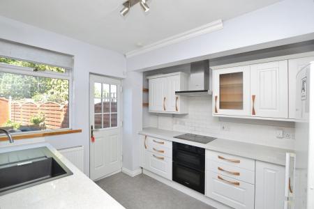 2 bedroom Flat to let in Corbiehill Terrace, Edinburgh, EH4