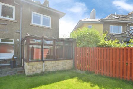 2 bedroom Flat to let in Corbiehill Terrace, Edinburgh, EH4