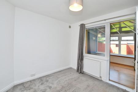 2 bedroom Flat to let in Corbiehill Terrace, Edinburgh, EH4