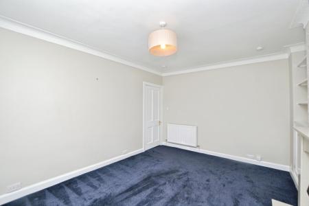 2 bedroom Flat to let in Corbiehill Terrace, Edinburgh, EH4