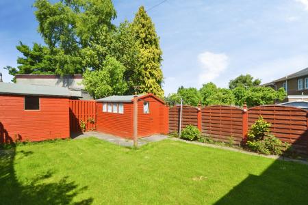 2 bedroom Flat to let in Corbiehill Terrace, Edinburgh, EH4
