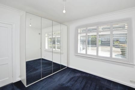 2 bedroom Flat to let in Corbiehill Terrace, Edinburgh, EH4