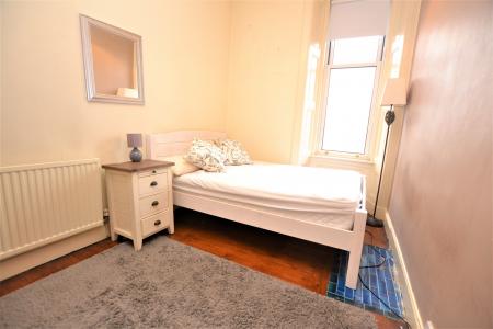 1 bedroom Flat to let in Inverleith Gardens, Inverleith, Edinburgh, EH3