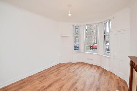 2 bedroom Flat to let in Annfield, Newhaven, Edinburgh, EH6