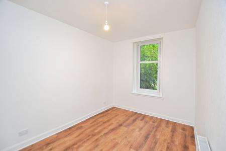 2 bedroom Flat to let in Annfield, Newhaven, Edinburgh, EH6