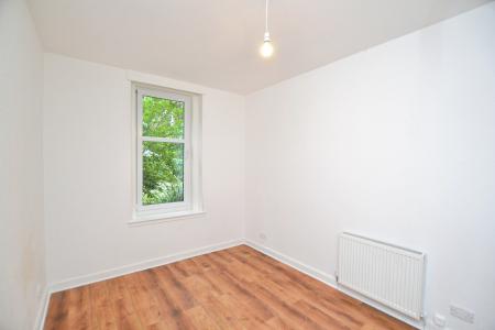 2 bedroom Flat to let in Annfield, Newhaven, Edinburgh, EH6