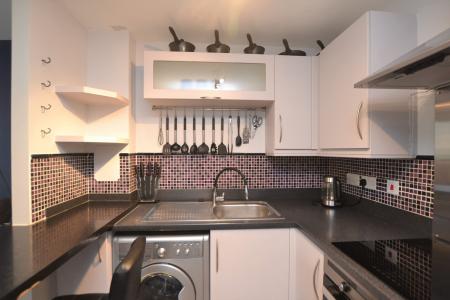 2 bedroom Flat to let in Waterfront Park, Granton, Edinburgh, EH5