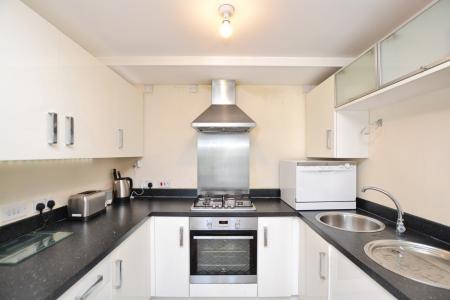 2 bedroom Flat to let in Lochend Park View, Lochend, Edinburgh, EH7