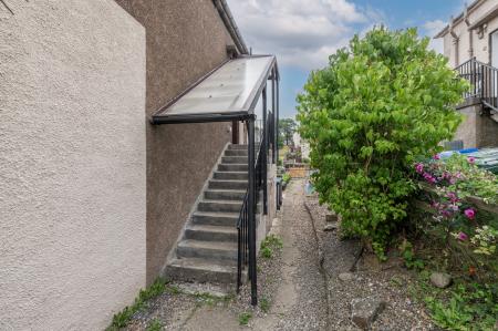 1 bedroom Flat to let in Shawburn Road, Selkirk, TD7