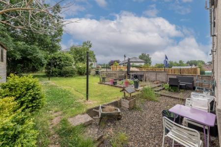 1 bedroom Flat to let in Shawburn Road, Selkirk, TD7