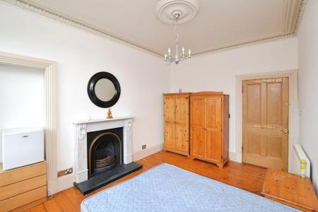 3 bedroom Flat to let in Kirk Street, Edinburgh, EH6