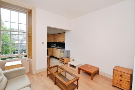 3 bedroom Flat to let in Kirk Street, Edinburgh, EH6
