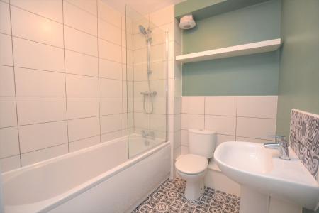 2 bedroom Flat to let in Lochend Butterfly Way, Lochend, Edinburgh, EH7