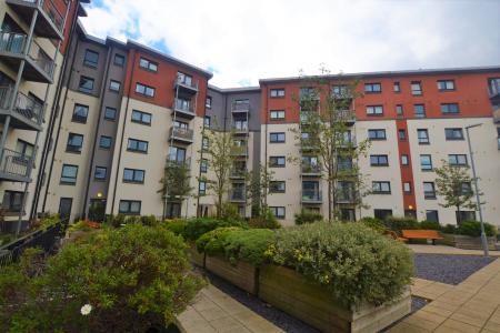 2 bedroom Flat to let in Lochend Butterfly Way, Lochend, Edinburgh, EH7