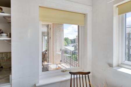 3 bedroom Flat for sale in 29, Flat 7 Maxwell Street, Edinburgh, EH10 5FT