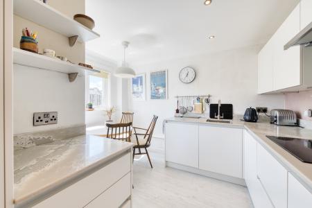 3 bedroom Flat for sale in 29, Flat 7 Maxwell Street, Edinburgh, EH10 5FT